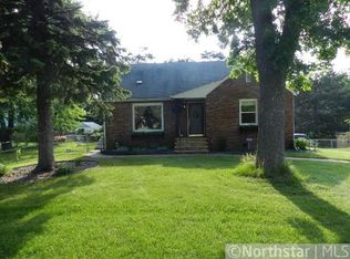 2005 Greenbrier St N, Maplewood, MN 55117
