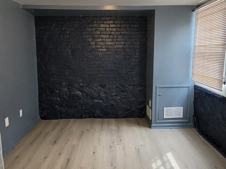 19 Nicoll St — Photo 8