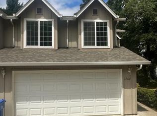 2708 Hallmark Ln, Eugene, OR 97405