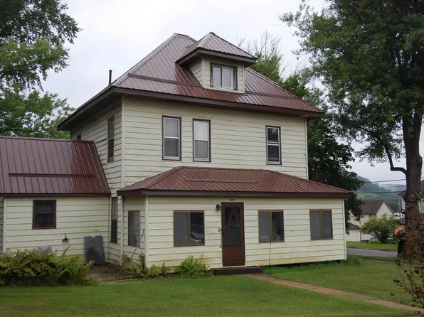 415 E Ward St, Richland Center, WI 53581