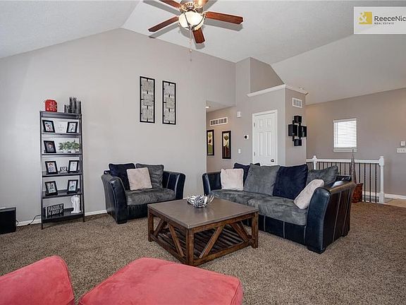 5th image of 1603 NW Nicholas Dr
