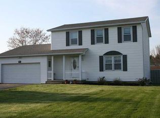 394 Sweet Acres Dr, Rochester, NY 14612