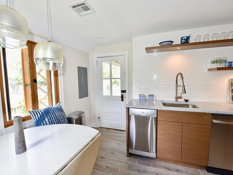 347 Lake Ave — Photo 14