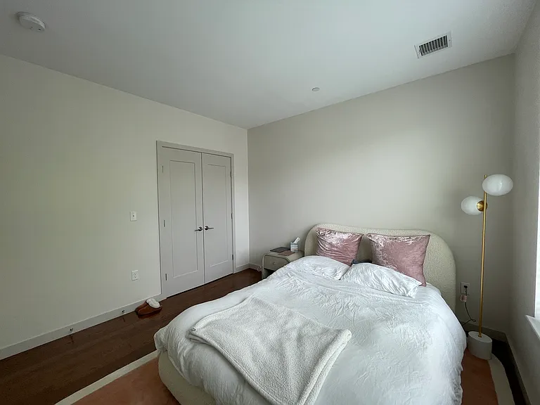 455 Harvard St #204 — Photo 8