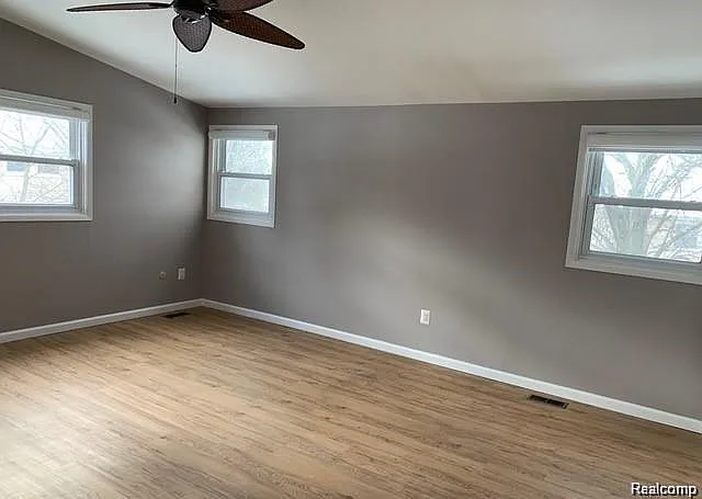 1639 Brentwood Dr — Photo 14