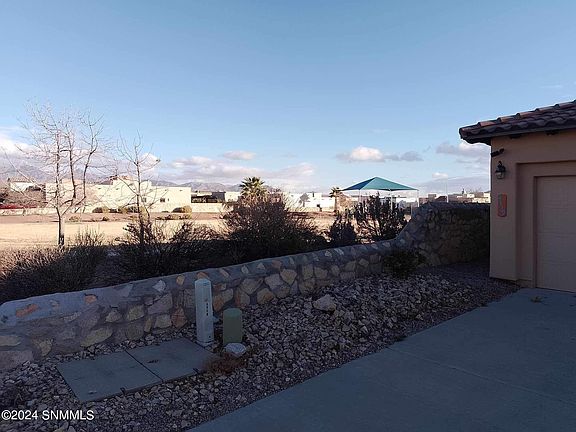 2nd image of 4439 Maricopa Cir
