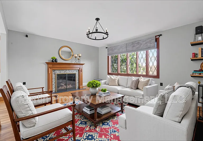 124 Cambridge St — Photo 4