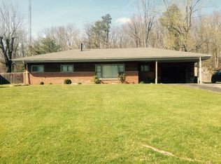 872 NE Main St, Paoli, IN 47454