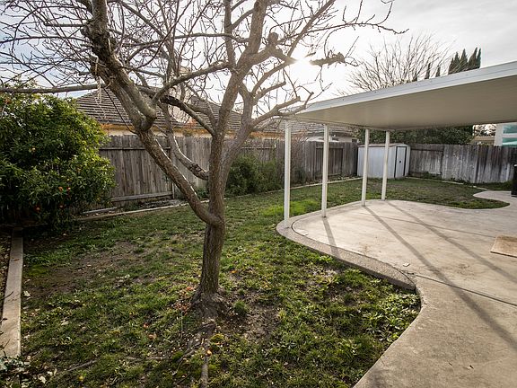 5th image of 8632 Ichabod Ct