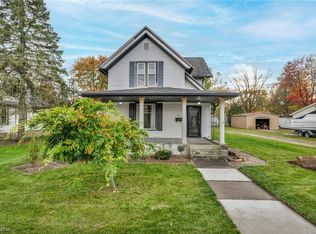 971 Chestnut St, Grafton, OH 44044