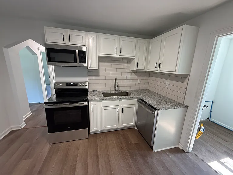 1566 Loney Ln — Photo 6