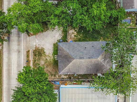 5th image of 4817 Pinemont Dr