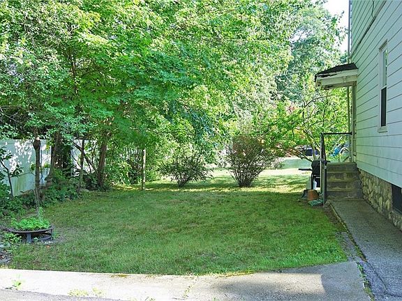 5th image of 12 Revere Ave