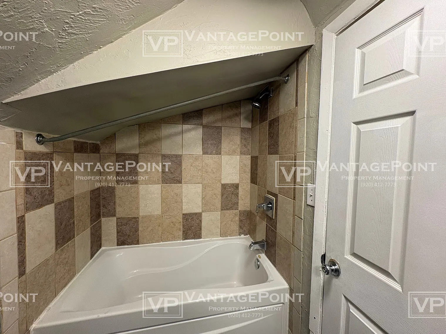 1225 South Chestnut Avenue - OAN - Uppe — Photo 4