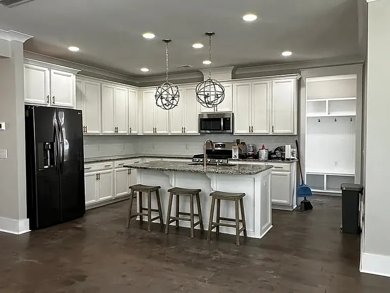 232 Summers Dr — Photo 11