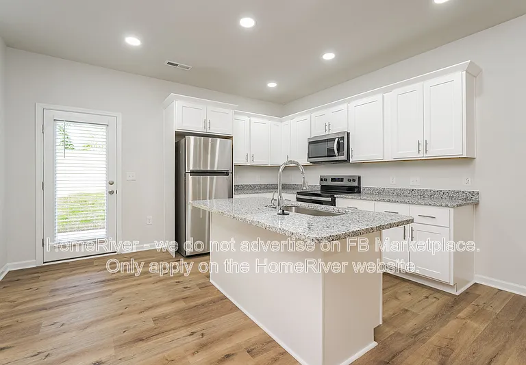 3350 Cardinal St — Photo 6