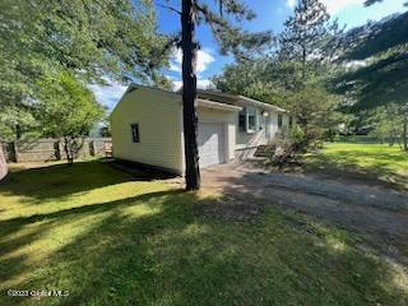 2nd image of 538 Clayton Road