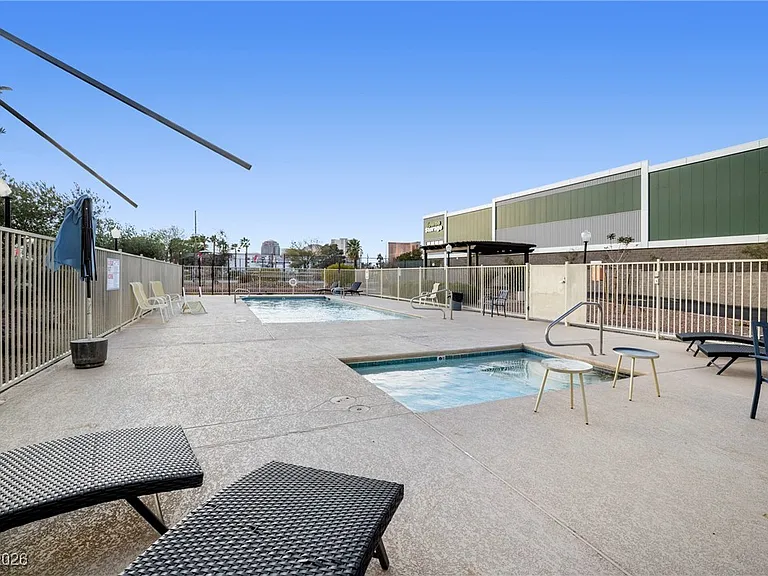 3930 University Center Dr #409 — Photo 28