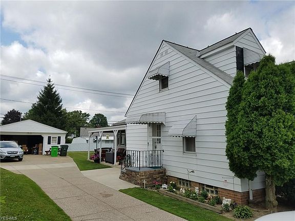 3rd image of 12021 Shady Oak Blvd