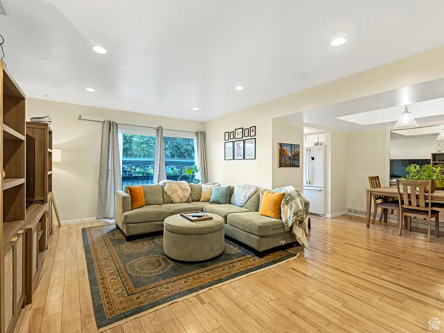 Bright, large condo with easy access to canyons and outdoor activities — Photo 1