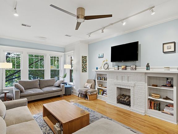 3rd image of 5357 N Paulina St #2
