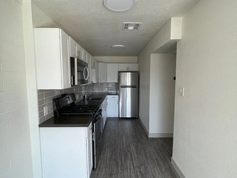 3031 N 69th Pl #7 — Photo 10