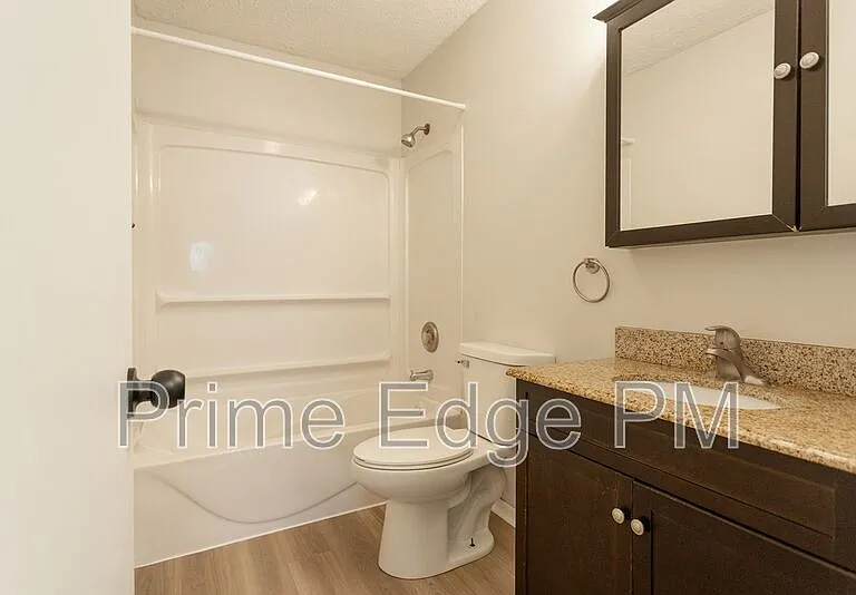 6235 Holdrege St #A3-apt A3 — Photo 15