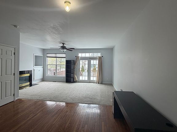 4th image of 364 Tuvira Ln