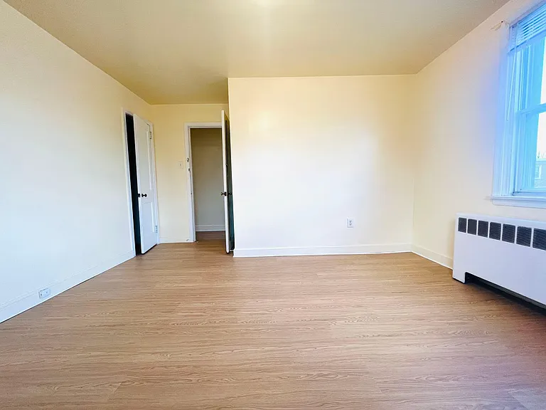 3233 Guilford St #2 — Photo 9