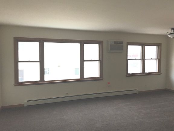 3rd image of 328 Marengo Ave APT 3N