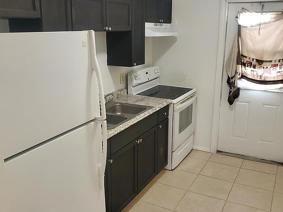 2nd image of 1511 N 16th St #B