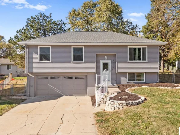 4210 N 130th Cir, Omaha, NE 68164