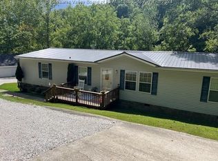 5441 Camp Branch Rd, Barboursville, WV 25504