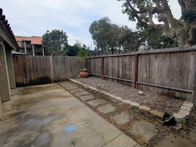 7645 Bay Dr #105 — Photo 21