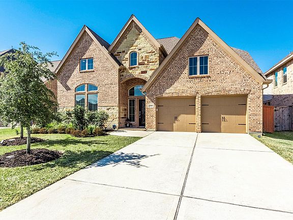 2nd image of 2336 Majestic Fairway Ln