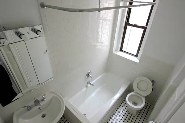 Rented by LivingNY | media 17
