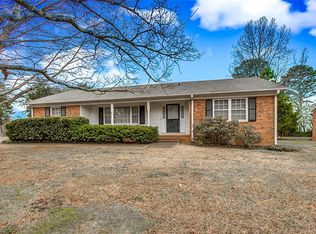 6215 Ballinger Rd, Greensboro, NC 27410