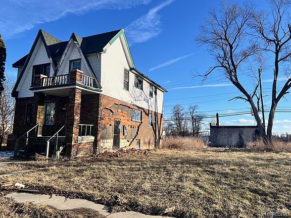 2nd image of 10157 Morley St