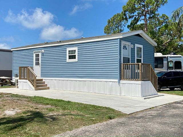 1st image of 255 N Tamiami Trl #31