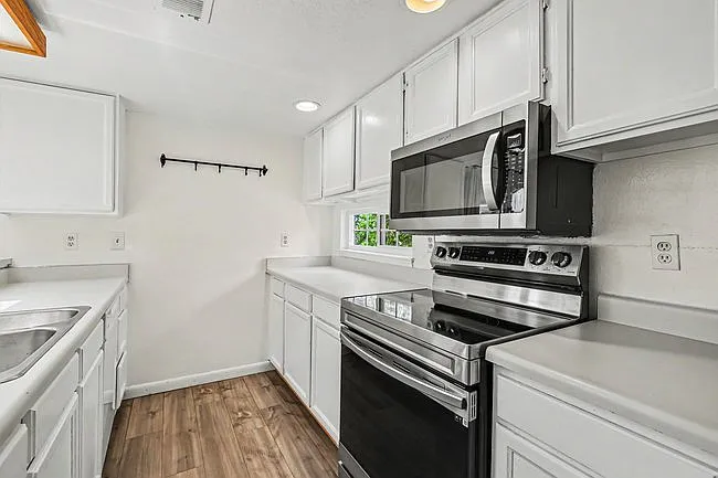 6880 Zenobia Cir — Photo 5