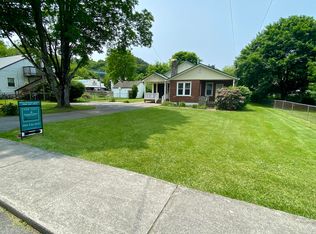 390 Ingleside Ave, White Sulphur Springs, WV 24986