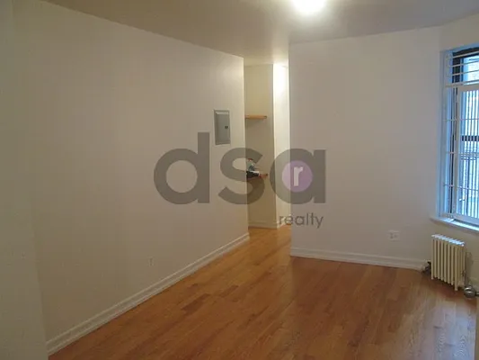 Rented by DSA Realty | media 26