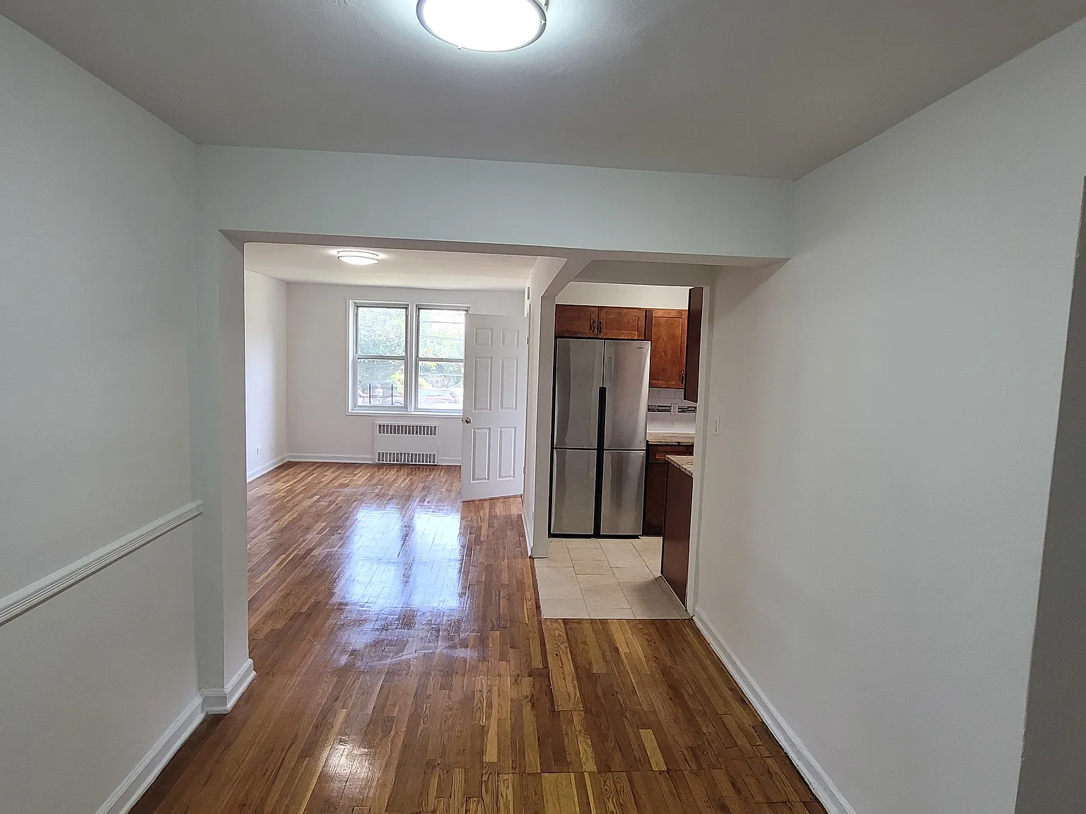 2 bed, 725 sqft, $2,700 — Photo 3