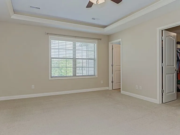 1031 Homestead Dr — Photo 8
