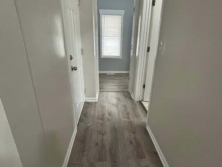 6949 S Woodlawn Ave — Photo 5