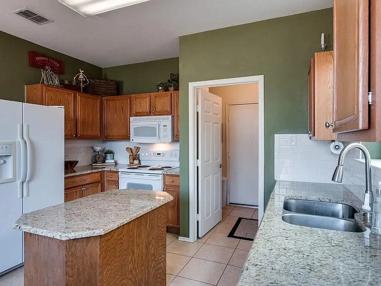 11921 Grizzly Bear Dr — Photo 11