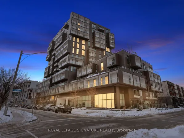 80 Vanauley St #213, Toronto, ON M5T 0C9