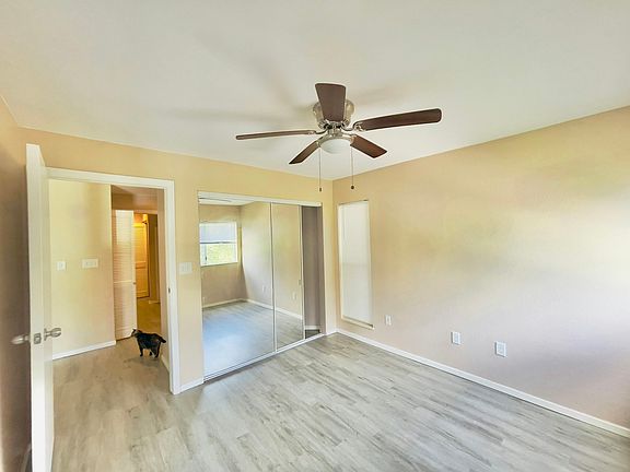 4th image of 95-270 Waikalani Dr