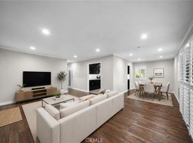 4935 Indian Wood Rd, Culver City, CA