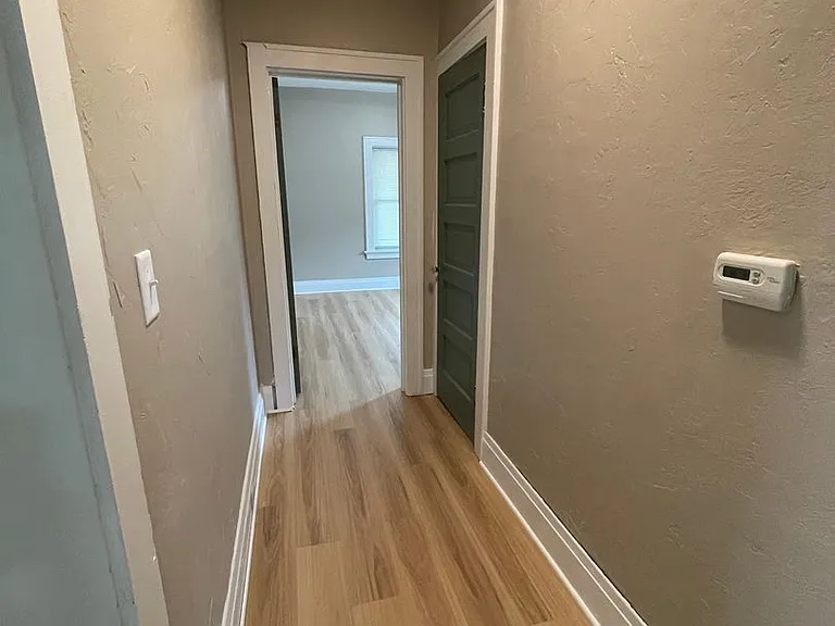 827 Single Ave — Photo 19